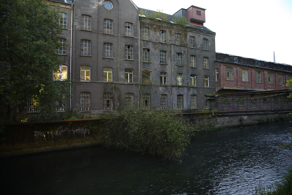 Alte Fabrikanlage an der Wupper in Dahlhausen (2008)