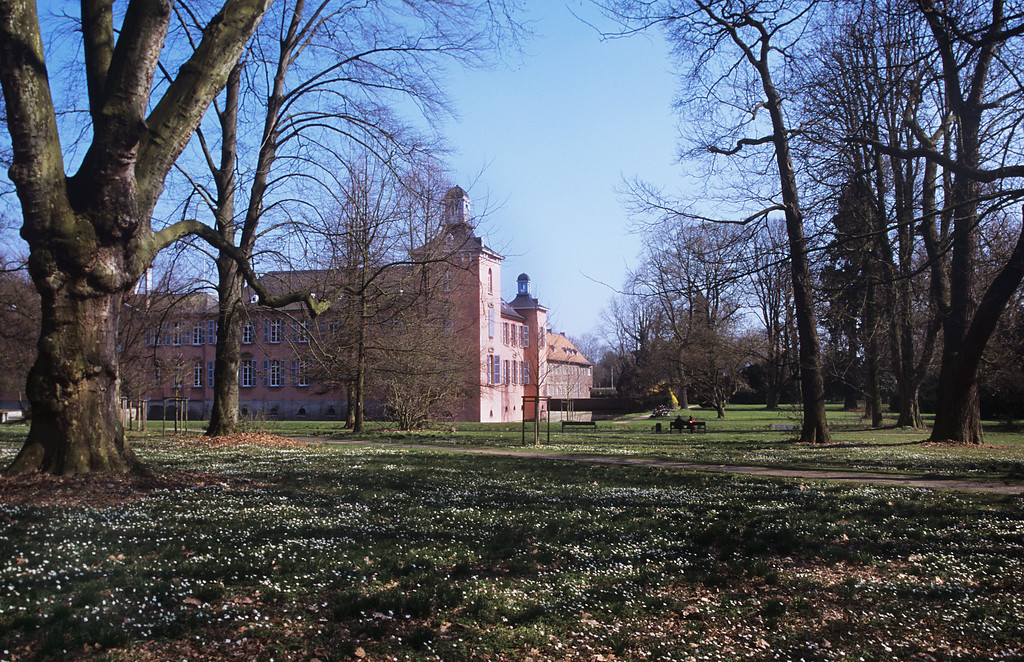Düsseldorf-Kalkum, Schloss Kalkum mit Schlosspark