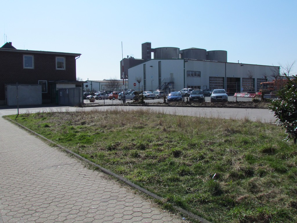 Das ehemalige Firmengelände der Zuckerfabrik in Düren von der Paradiesstraße aus gesehen