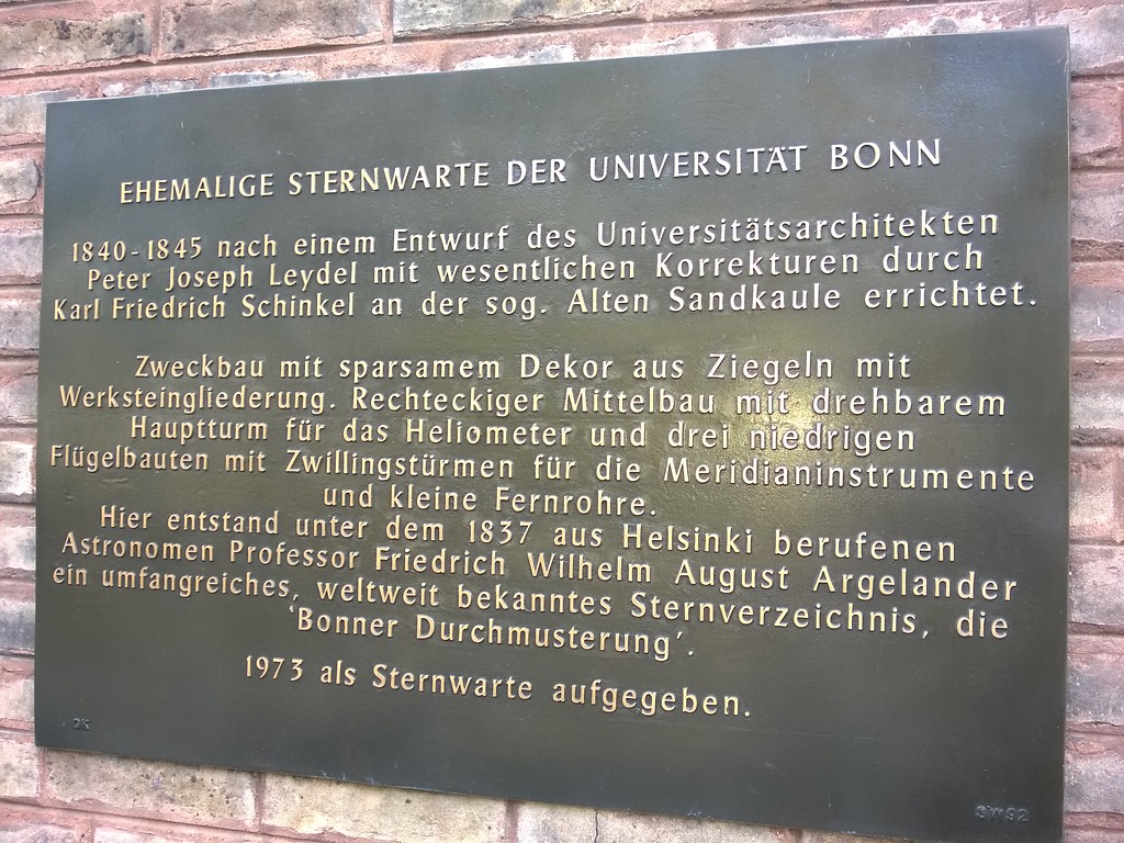 Tafel an der Alten Sternwarte in Bonn (2014)