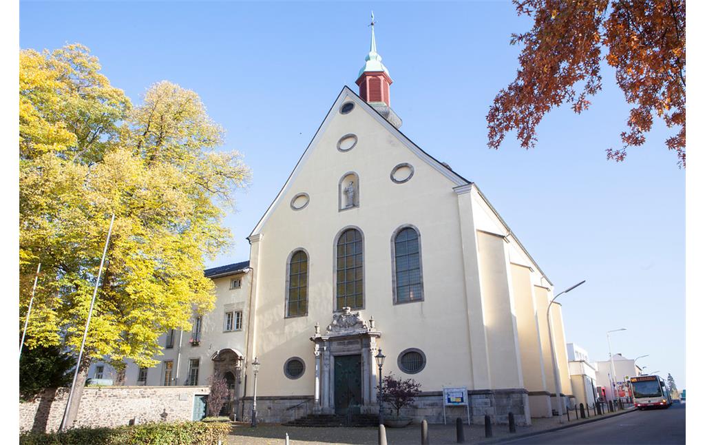 Pfarrkirche St. Adelheidis in Bonn-Puetzchen (2015)