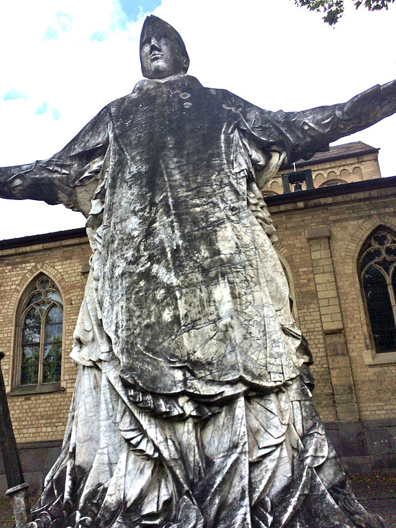 Denkmal des heiligen Severin in der Spielmannsgasse in Köln (2017)