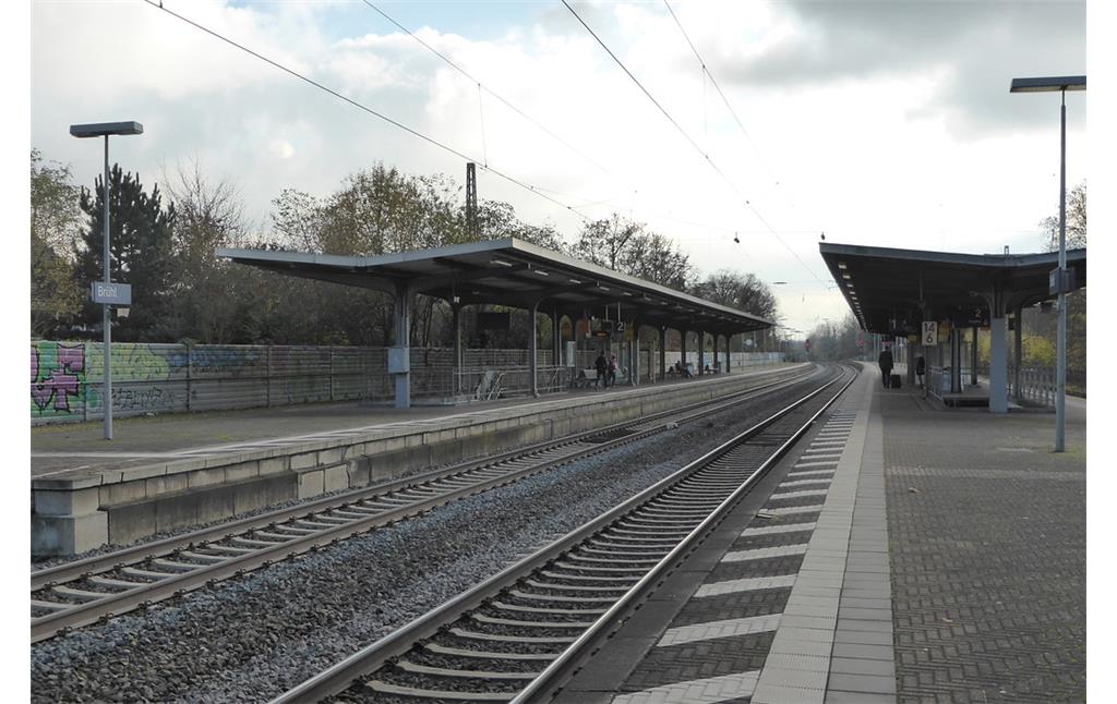 Bahnsteige und Gleise am Personenbahnhof Brühl (2014)