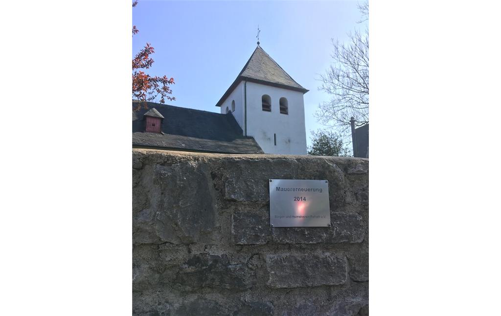 Ringmauer um St. Johann Baptist in Alt-Refrath (2020)