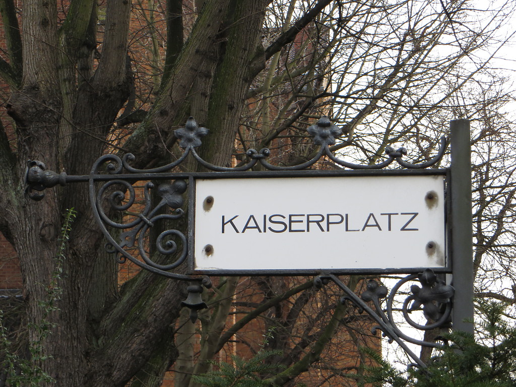 Schild am Kaiserplatz