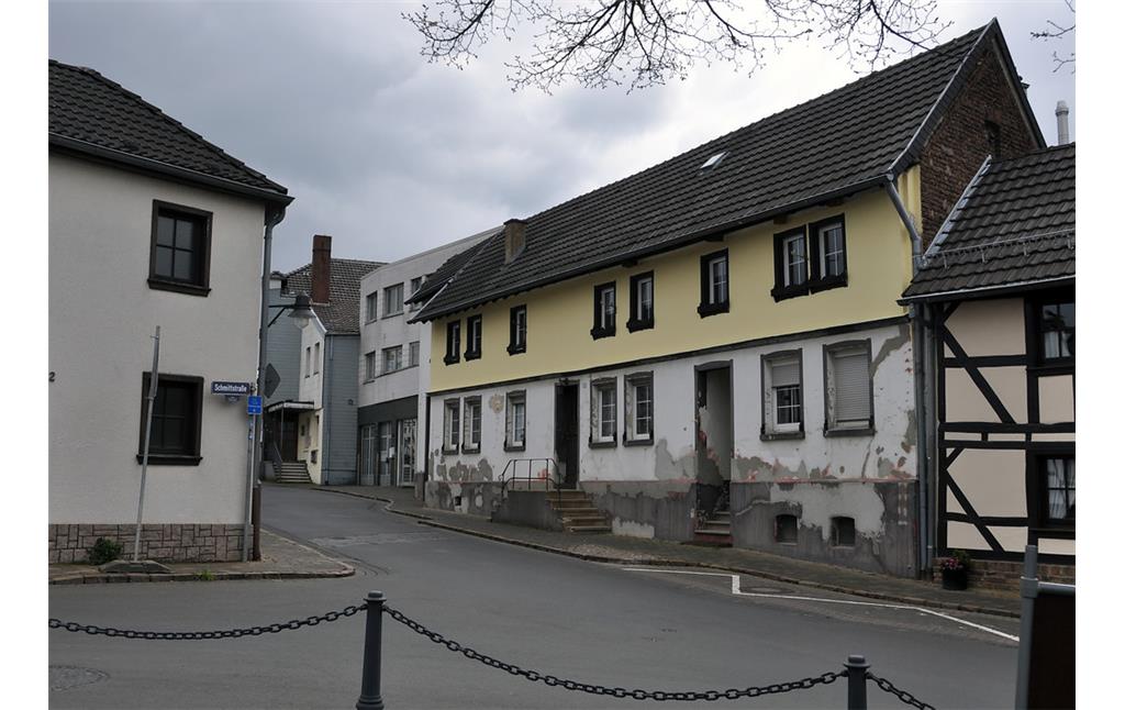 Historische Ortsmitte Buschhovens mit Blick auf die Poststraße Ecke Schmittstraße (2016)