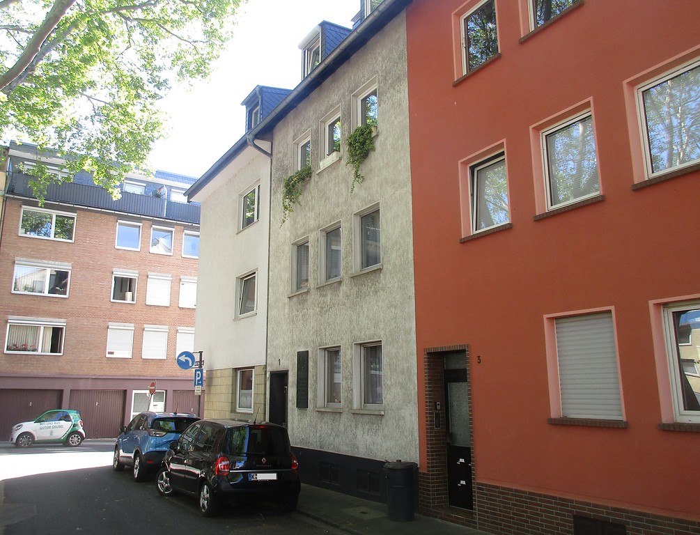 Der Standort des 1870 abgerissenen Geburtshauses des Komponisten Jacques Offenbach, Großer Griechenmarkt Nr. 1 in Köln-Altstadt-Süd (2019)