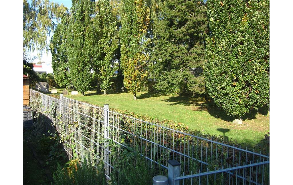 Blick auf den Jüdischen Friedhof am Kampweg in Dülken (2013).