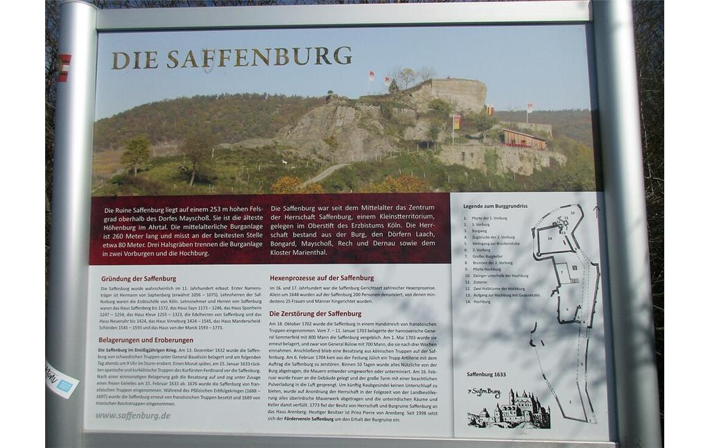 Informationstafel am Zugang zur Burgruine Saffenburg bei Mayschoß (2021).