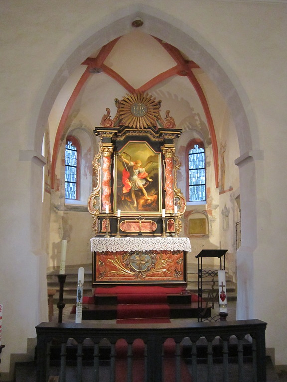 Altarnische der Wallfahrtskapelle St. Michael auf dem Michelsberg in Bad Münstereifel (2013)
