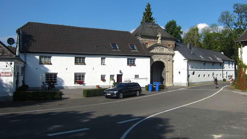 Das ehemalige Zisterzienserinnenkloster und Damenstift Eppinghoven bei Neuss-Holzheim (2014)