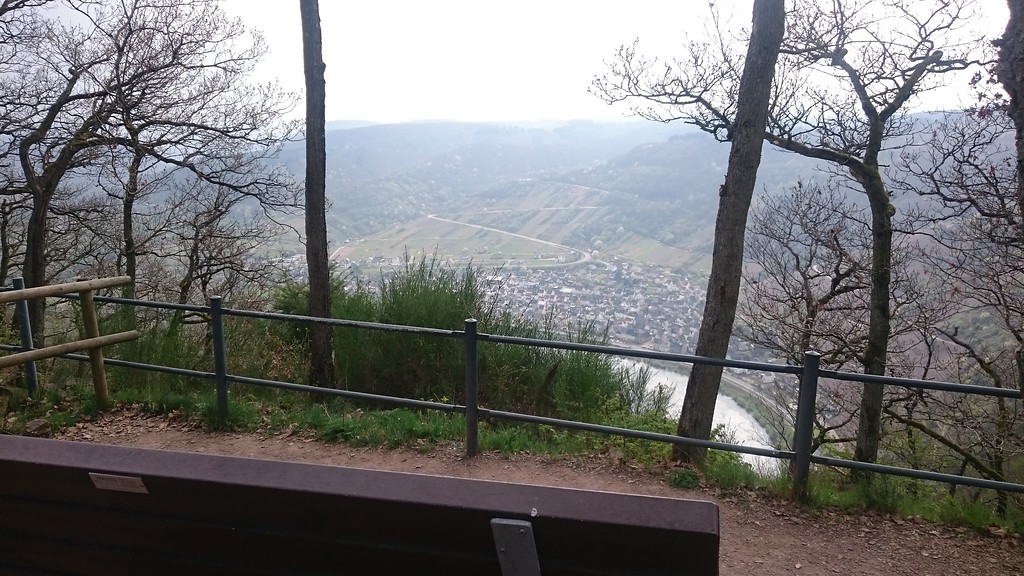 Aussichtspunkt am Römischen Bergheiligtum auf dem Calmont (2017)