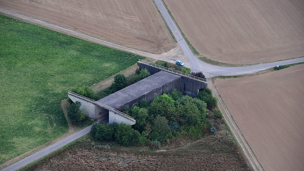 Luftaufnahme der so genannten "Soda-Brücke" zwischen Frauenberg und Elsig bei Euskirchen (2016)