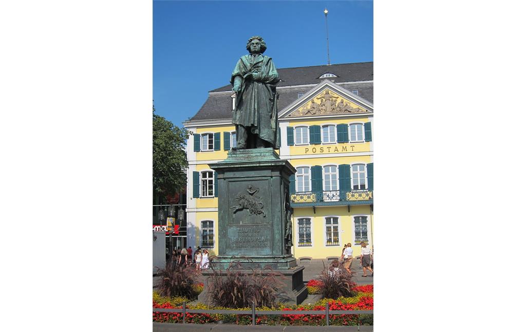 Beethoven-Denkmal auf dem Bonner Münsterplatz (2013)