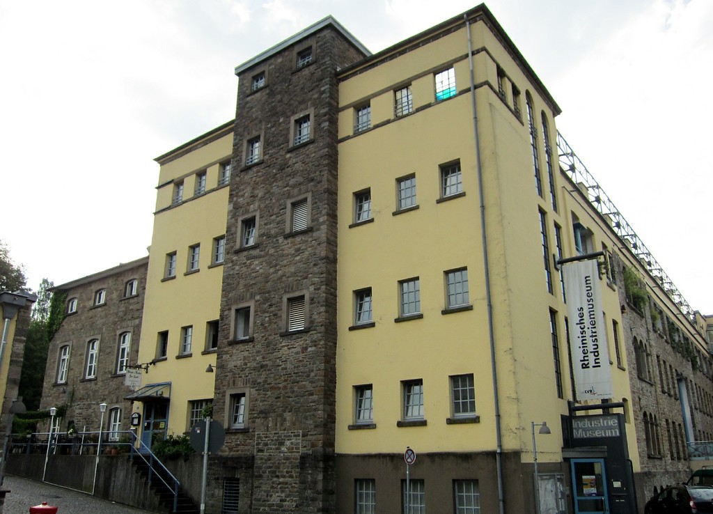 Gebäude des LVR-Industriemuseums Engelskirchen, früher Rheinisches Industriemuseum (2011).