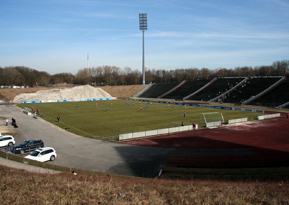 Das ehemalige Parkstadion während eines Trainings des FC Schalke 04, 18. März 2010.