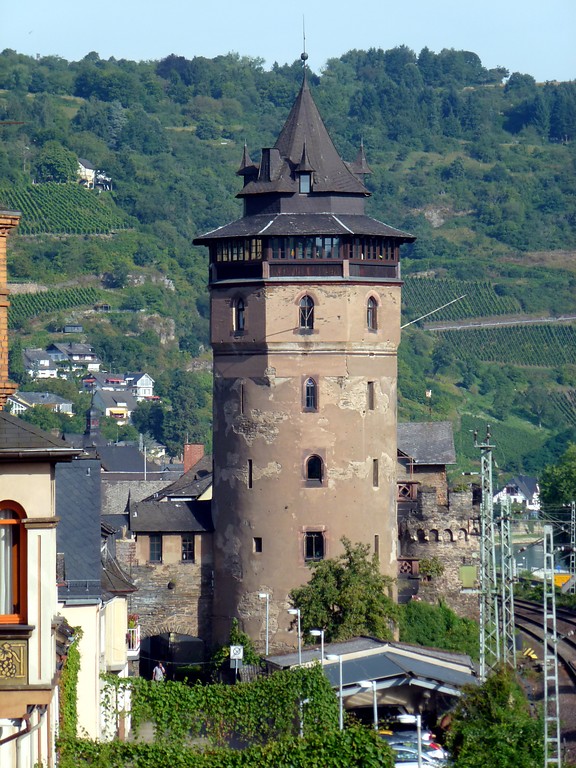 Roter Turm der Stadtbefestigung Oberwesel (2016): Blick auf den Roten Turm.