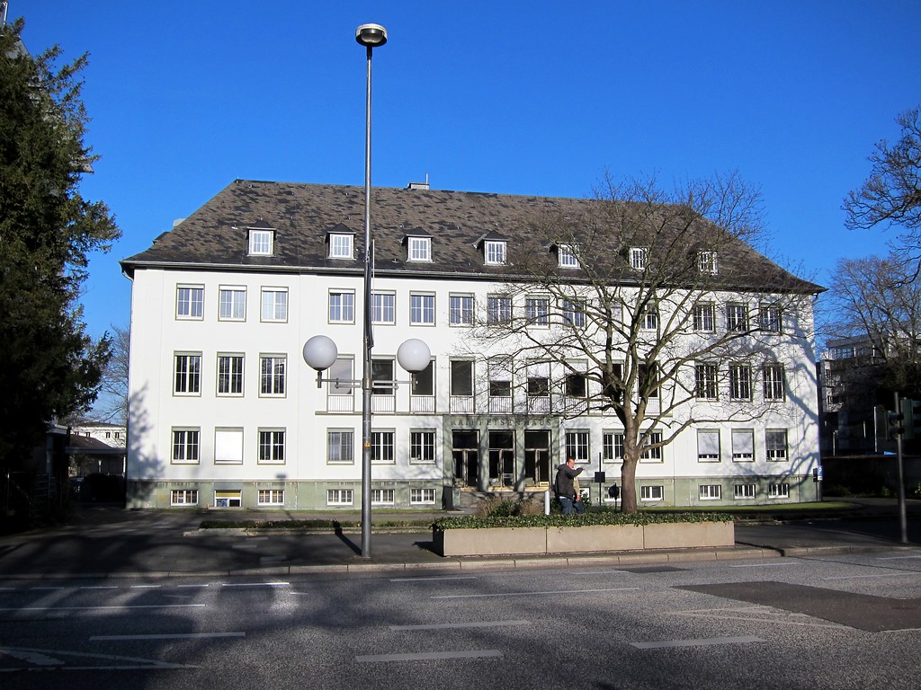 Raiffeisenhaus in der Adenauerallee in Bonn (2015)