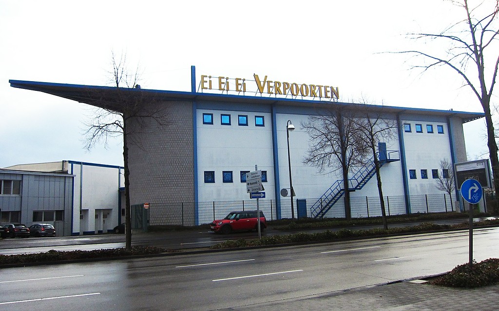 Produktionsgebäude des Spirituosenherstellers Verpoorten GmbH & Co. KG am Potsdamer Platz in Bonn (2015).