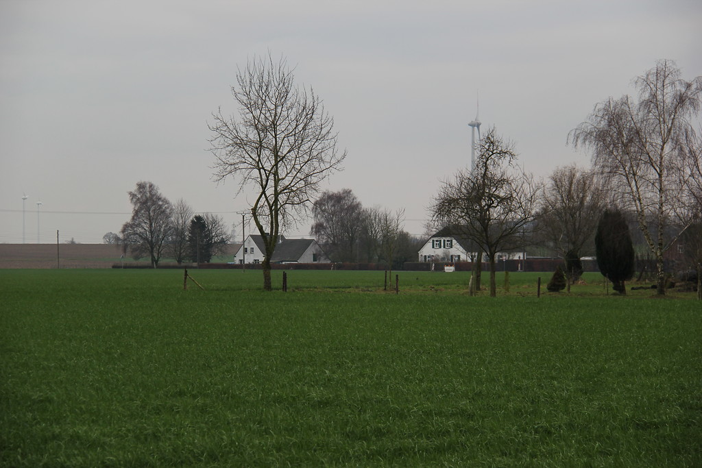 Landwirtschaftliche Nutzflächen mit Gehöften in Pfalzdorf (2013)