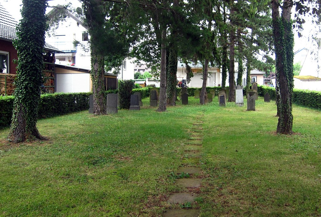 Judenfriedhof in der Elbestraße in Bornheim-Hersel (2013)