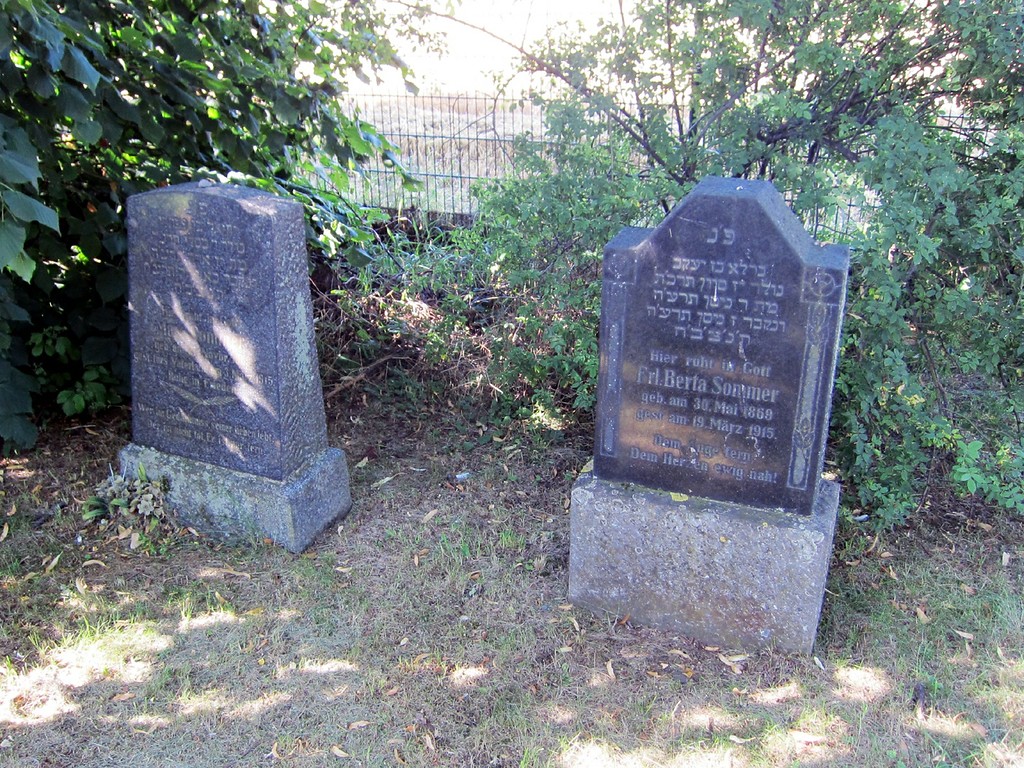 Jüdischer Friedhof in Kuchenheim (2012)