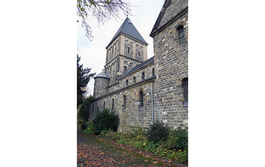 Die Kirche des ehemaligen Frauenklosters Sankt Salvator auf dem Salvatorberg im Stadtbezirk Aachen-Mitte (2021).