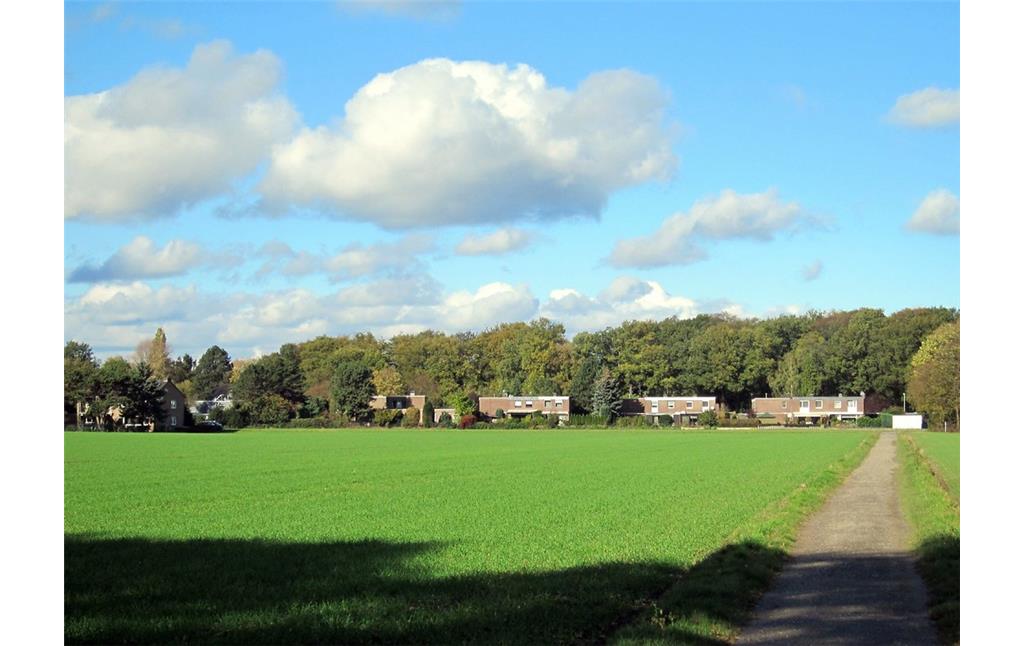 Krefeld, Stadtteil Forstwald: Ansicht von Südwesten (2011)