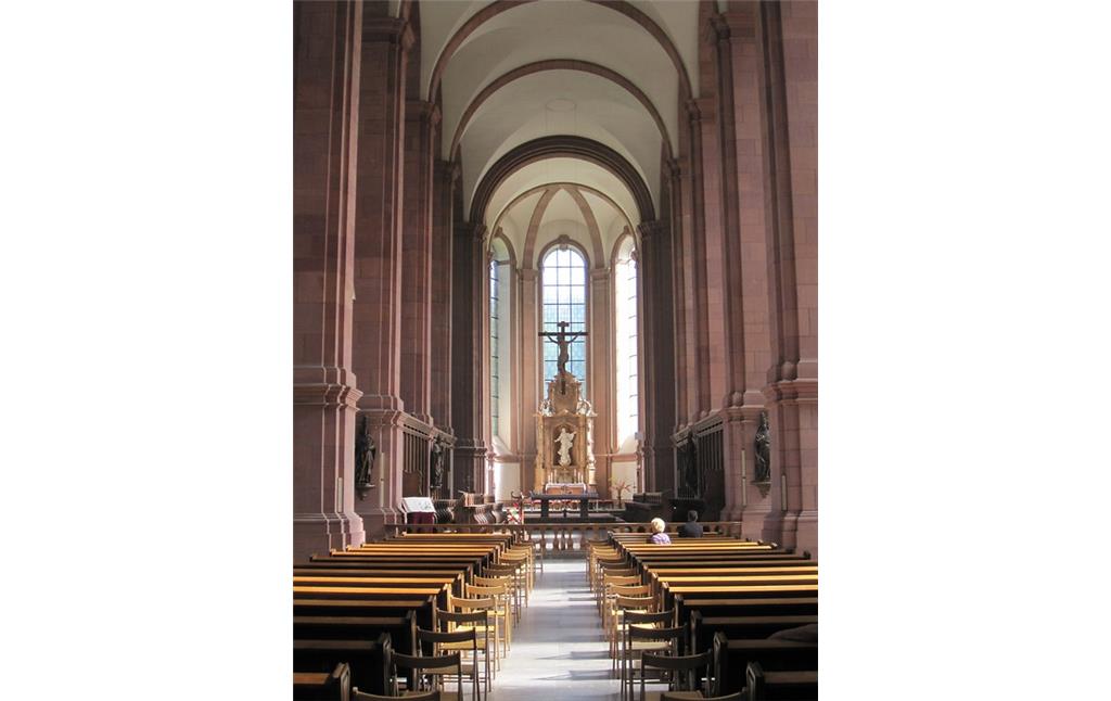 Blick längs durch den Chor der Abteikirche von Kloster Himmerod (2011)