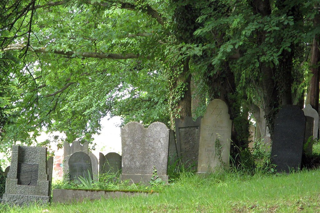 Der jüdische Friedhof am Oberholz in Waldbrunn-Ellar (2008).
