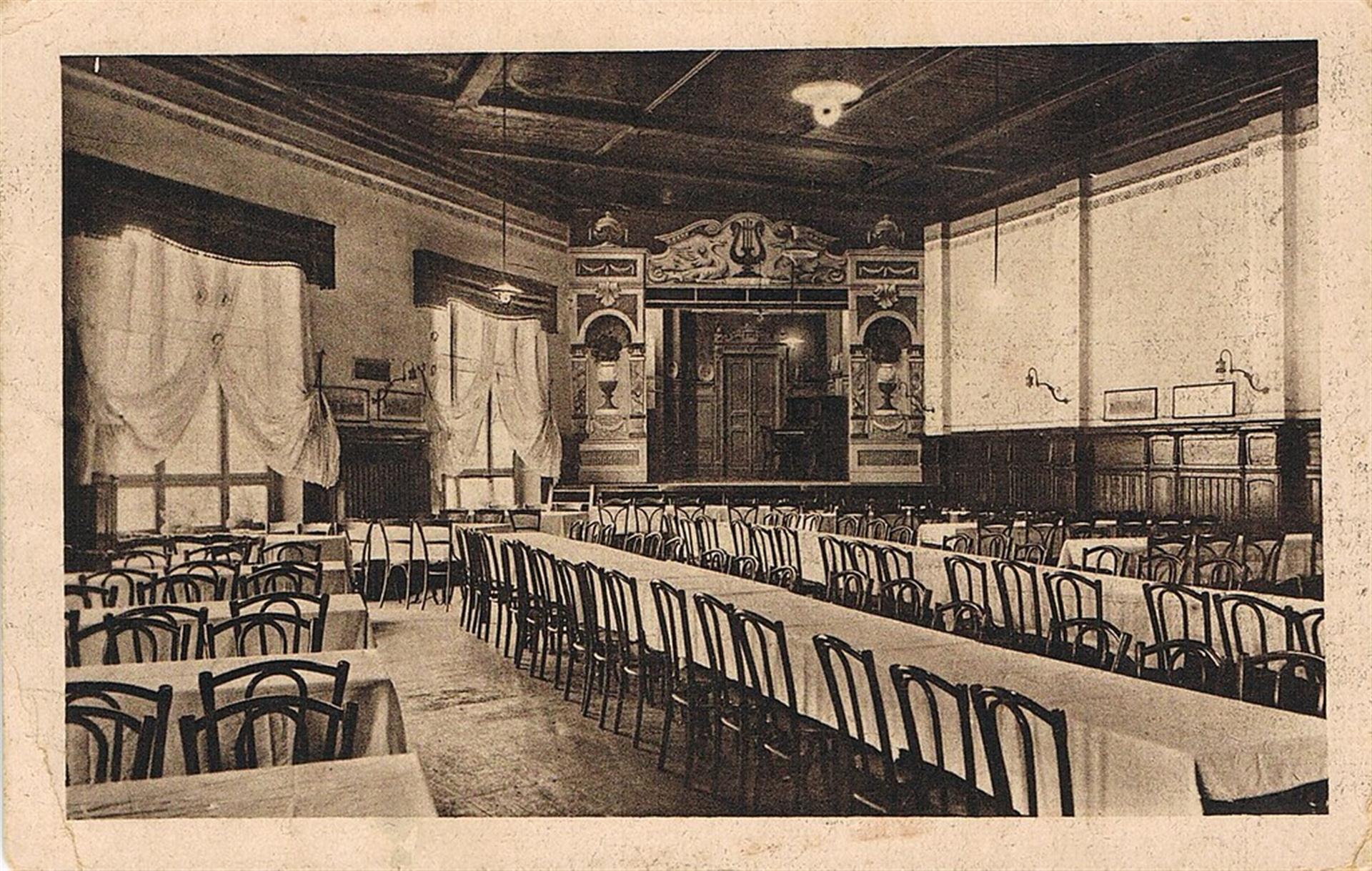 Historische Postkarte (um 1925): Innenansicht des Café Bade in Köln-Riehl, einem Vorgängerbau der Tankstelle "Zoogarage". &copy; Joachim Brokmeier (Sammlung Brokmeier)