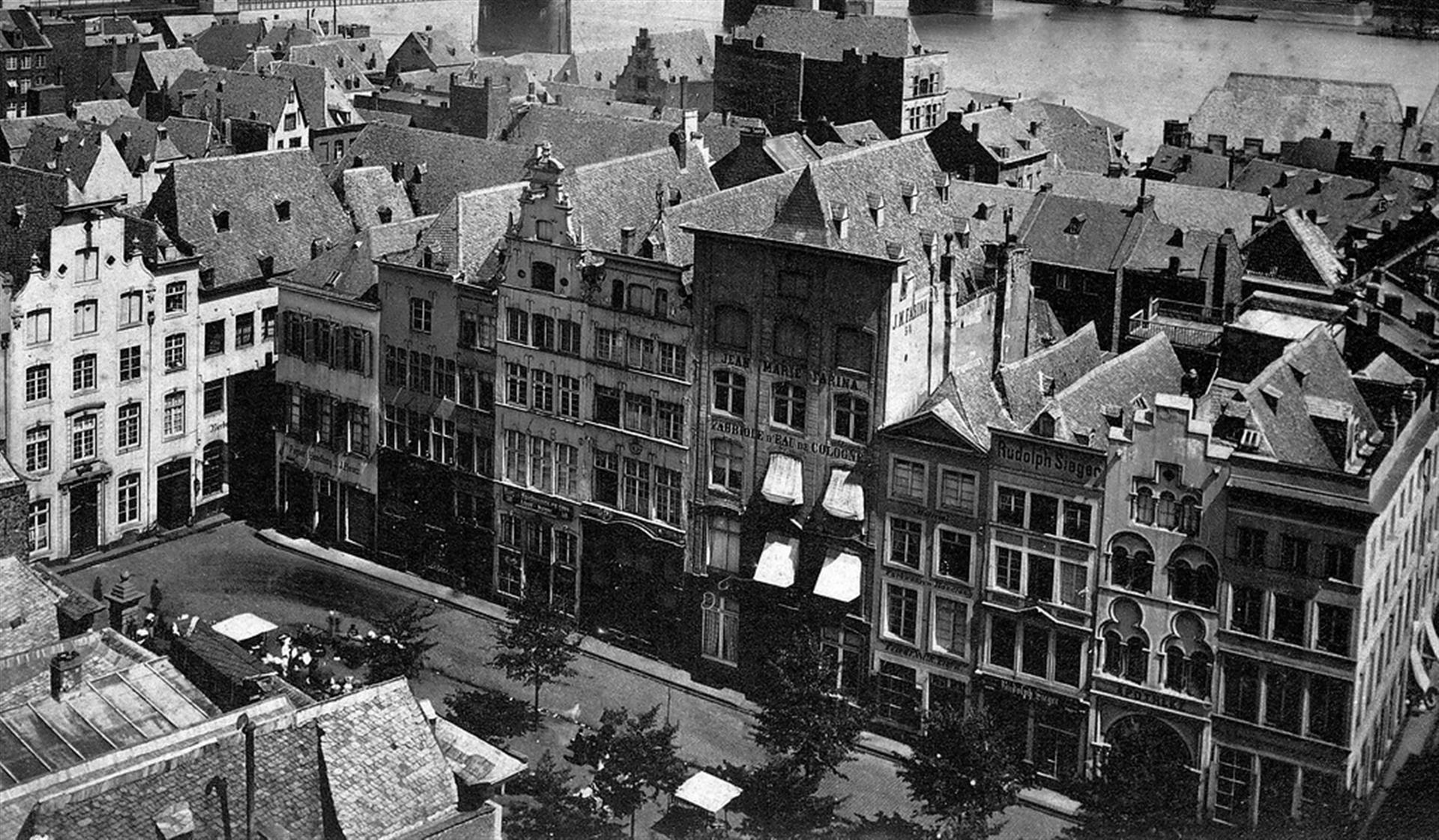 Ausschnitt einer im Jahr 1872 von Gottlieb Daimler (1834-1900) an seine Familie verschickten Postkarte aus Köln. Das Bild zeigt die Kölner Altstadt im Bereich des Gülichsplatzes / Obenmarspforten, in der Bildmitte das Haus Farina, der Stammsitz des Kölnisch-Wasser-Unternehmens. &copy; Mercedes-Benz Classic