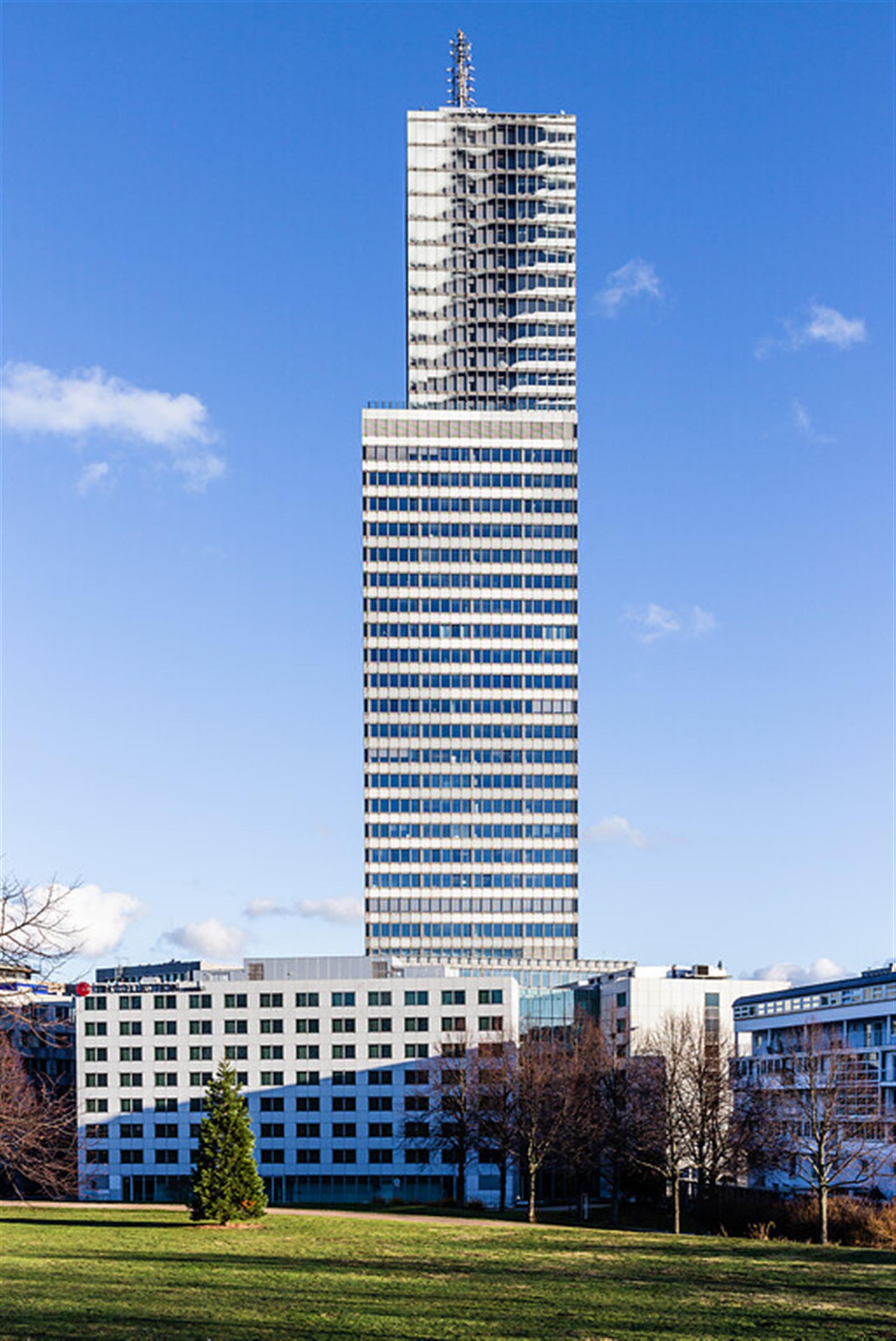 Kölnturm im Kölner Mediapark (2021) &copy; Sebastian Löder / CC BY 4.0