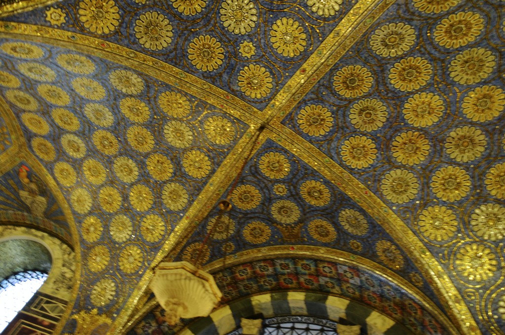 Mosaik an der Decke des Aachener Doms (2014)