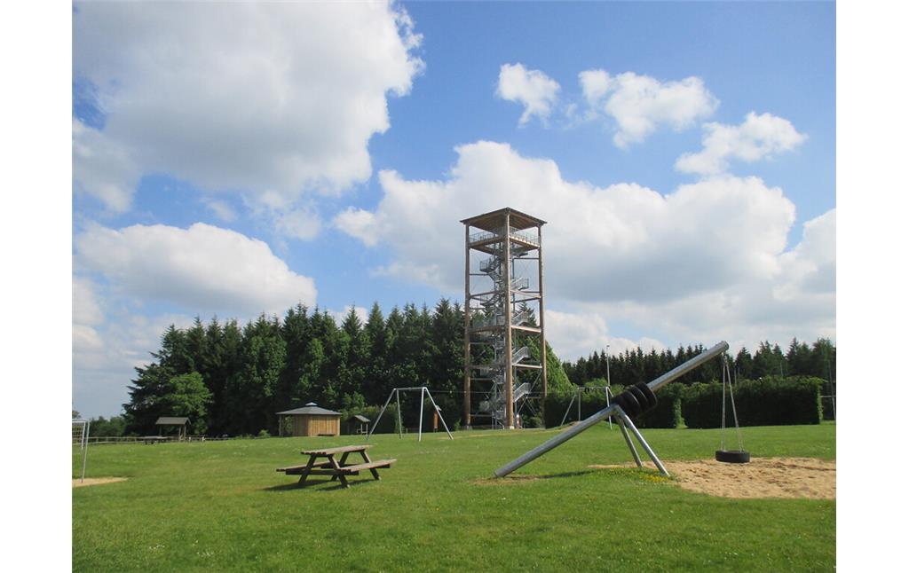 Spielplatz neben dem Aussichtsturm am Weißen Stein (2015)