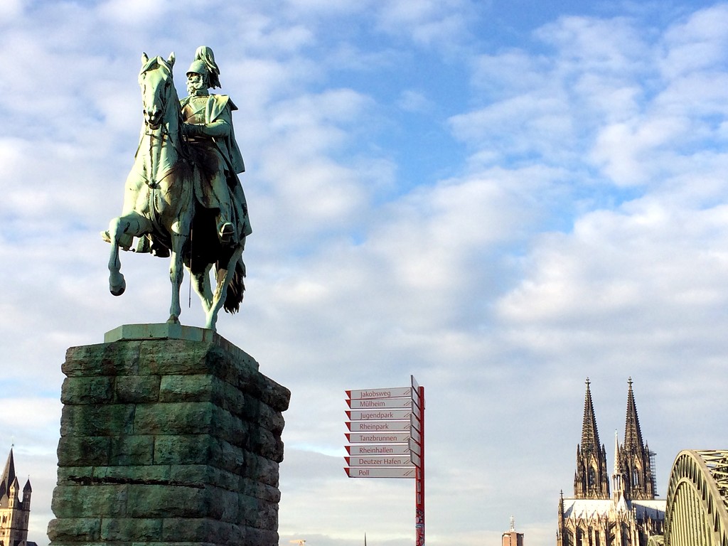 Reiterstandbild von Wilhelm I. an der Hohenzollernbrücke in Köln-Deutz (2014)
