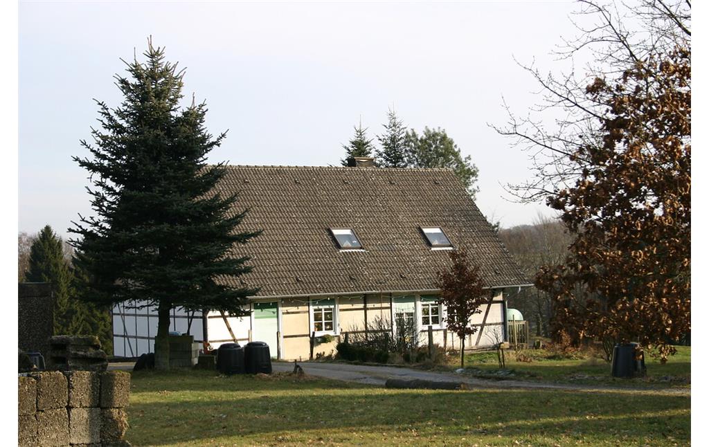 Das Fachwerkgebäude in Im Walde wurde zwischen 1840 und 1870 errichtet (2008).
