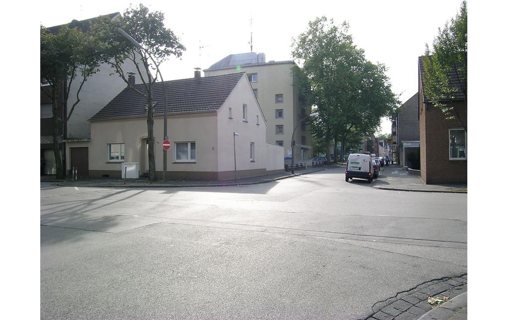 Hochbunker in der Günterstraße in Duisburg- Rheinhausen (2016)