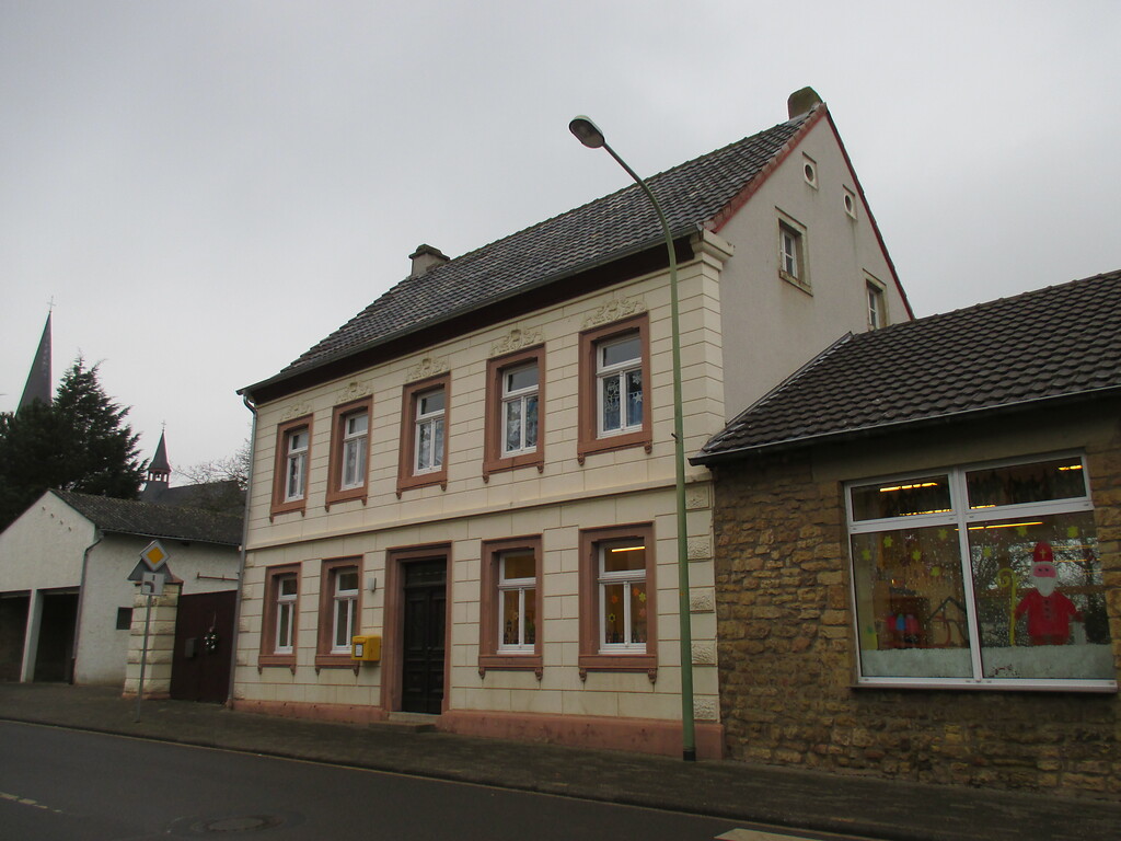 Kindergarten von Bürvenich in einem ehemaligen Wohnhaus von 1880 (2014)