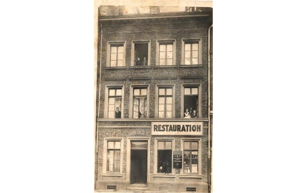 Das vermutlich Anfang des 20. Jahrhunderts erbaute Gebäude der späteren Gastwirtschaft Lommerzheim im Jahr 1924