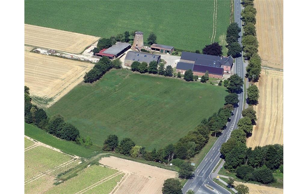 Luftaufnahme der Mühle Kerssenboom in Winnekendonk (2020)