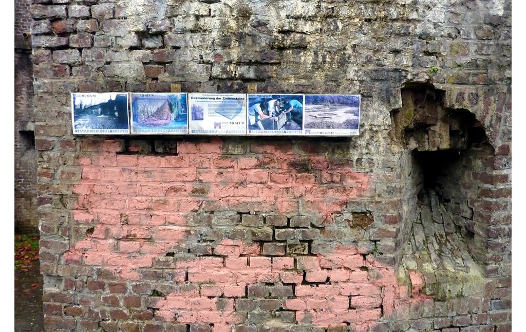 Informationsbilder zur Restaurierung des Zwischenwerks VIIIb des äußeren preußischen Festungsgürtels in Köln (2014)