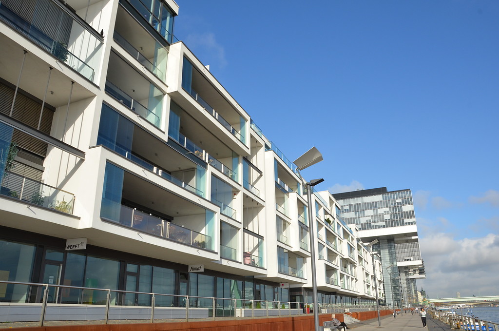 Moderne Wohnungen im Kölner Rheinauhafen (2013)