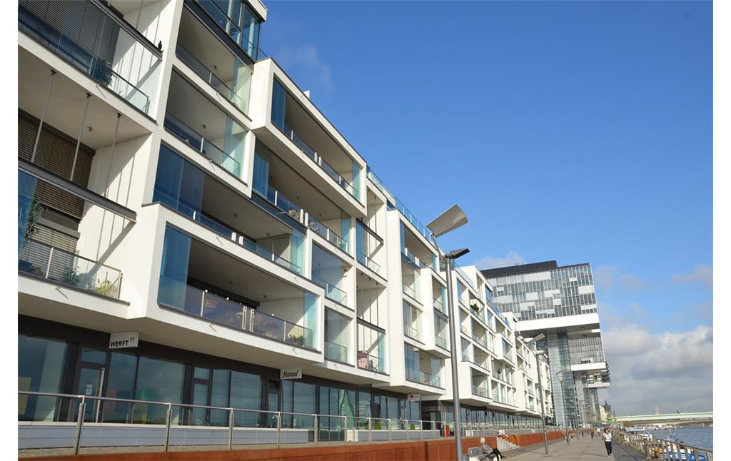 Moderne Wohnungen im Kölner Rheinauhafen (2013)