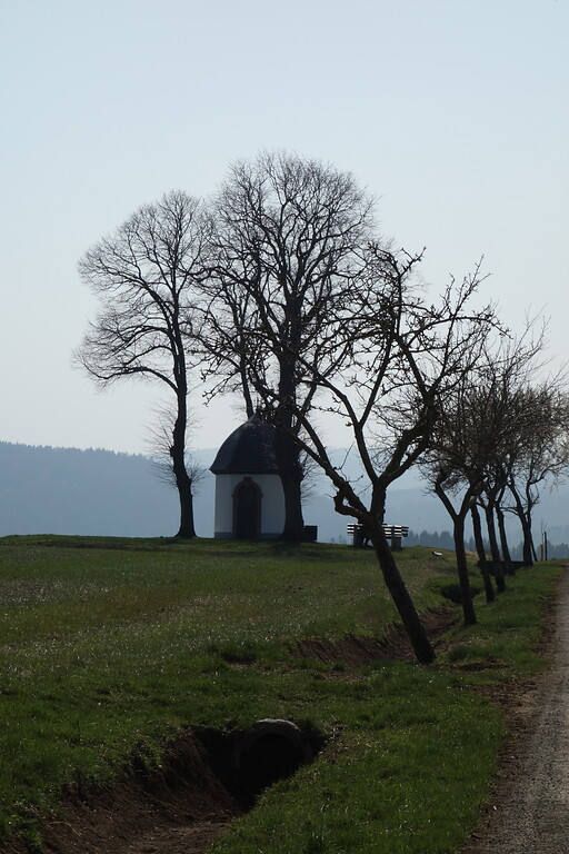 Achteckige Wegekapelle des Heiligen Jodokus aus verputztem Bruchstein von 1834 (2020)