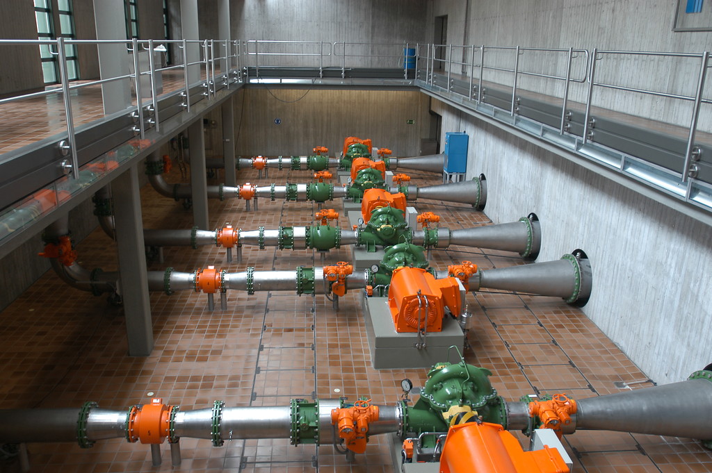 Wasserpumpen mit denen das Wasser zu seinen Zielorten im Kölner Süden gepumpt wird (2014)