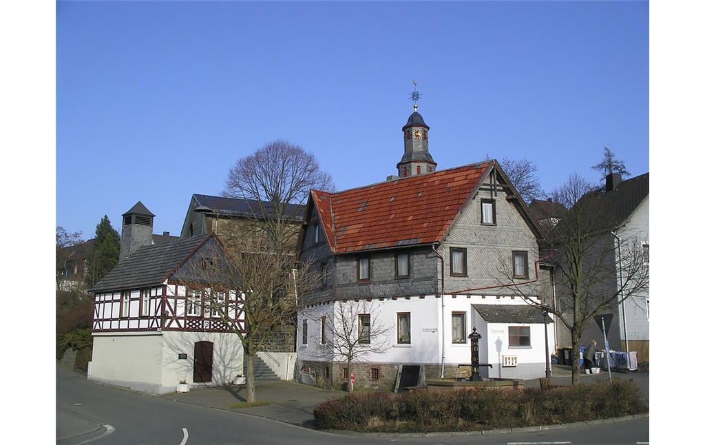 Dorfplatz von Obereisenhausen (2005)