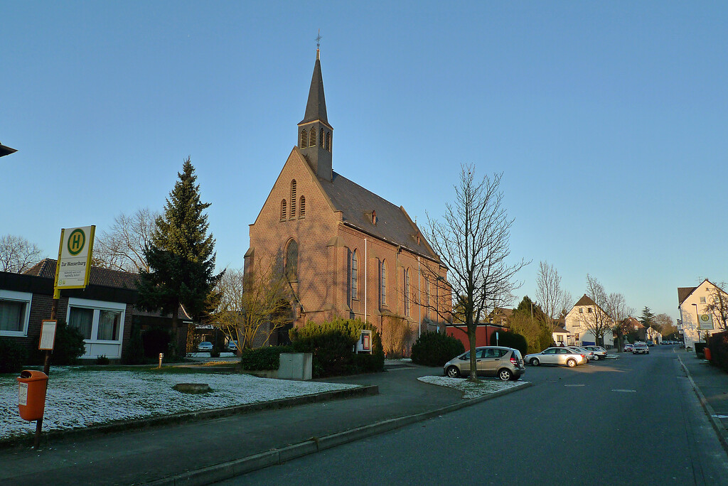 Pfarrkirche St. Maria Rosenkranzkönigin in Wiescheid (2015)