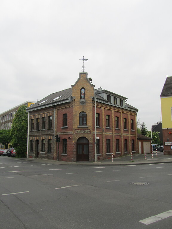 Backsteinhaus der Gaststätte "Zur deutschen Ecke" (2014)