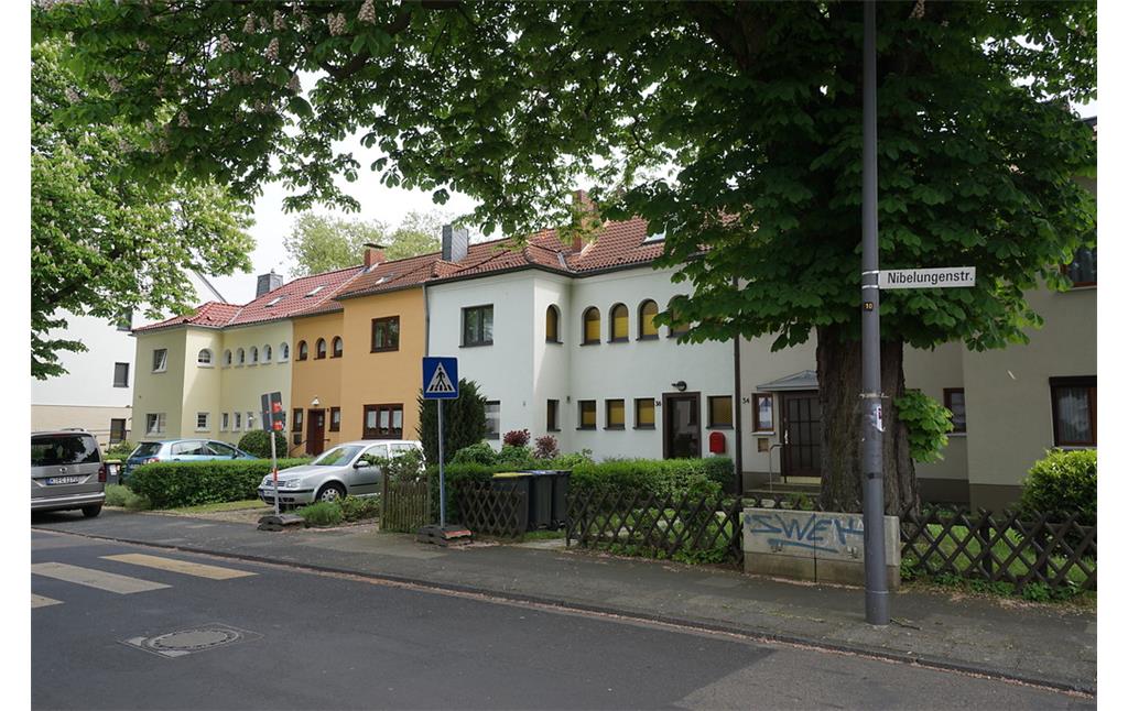 Siedlungshäuser an der Nibelungenstraße (2018)